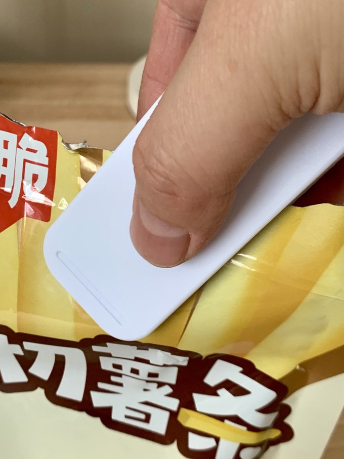 不用一次吃完：迷你多功能封口机